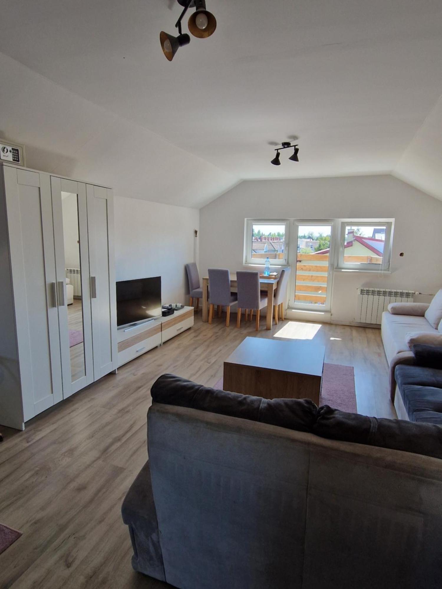 Little Wish Apartment กดัญสก์ ภายนอก รูปภาพ