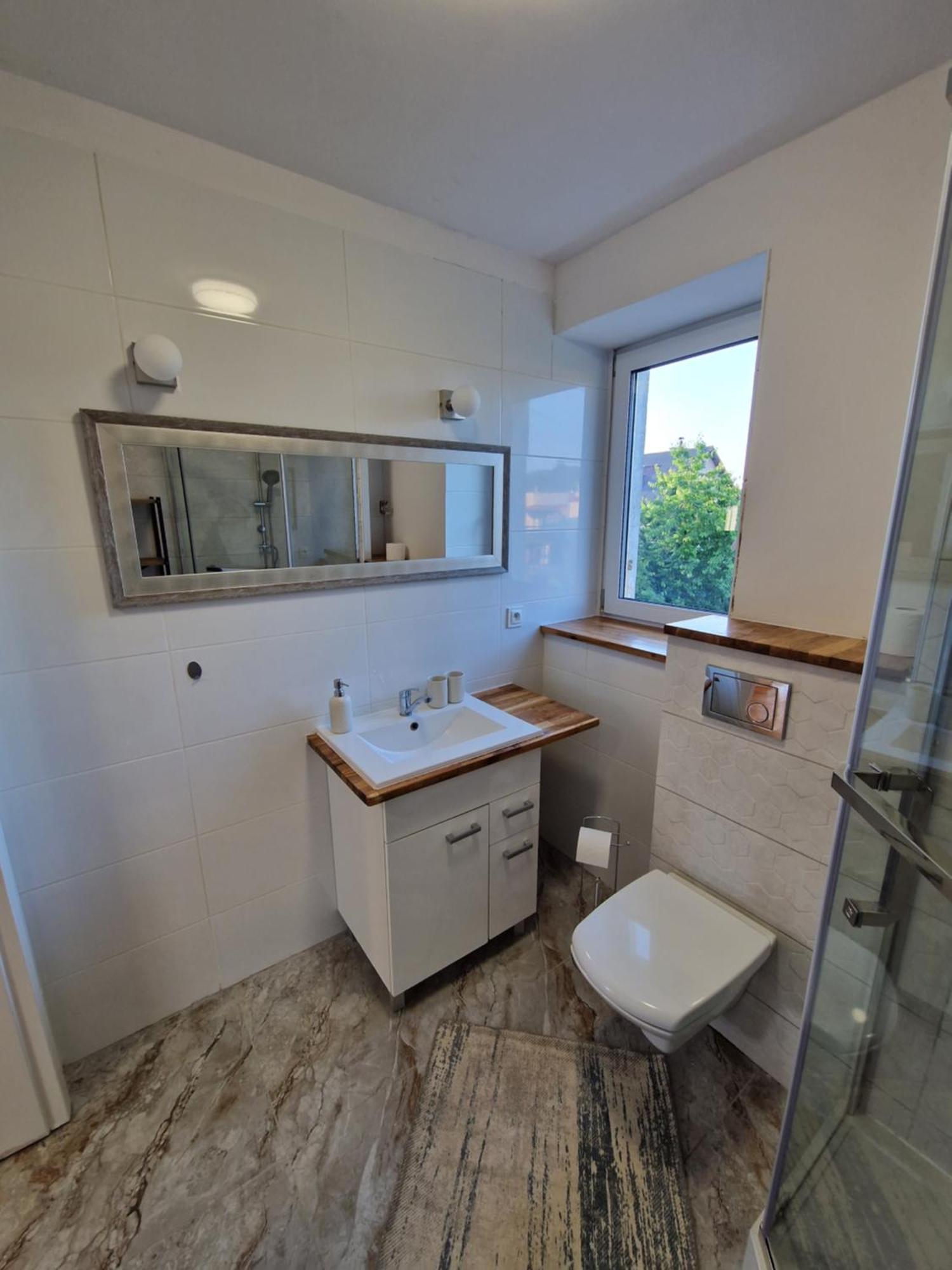 Little Wish Apartment กดัญสก์ ภายนอก รูปภาพ